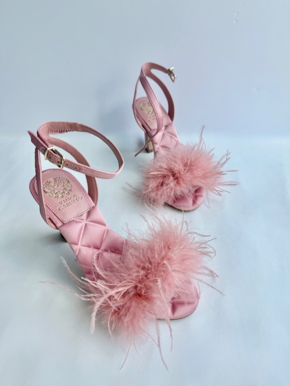 NEW Vince Camuto Pink Feather Heels Satin Ankle Strap Sandals Size 6 - Picture 3 of 4